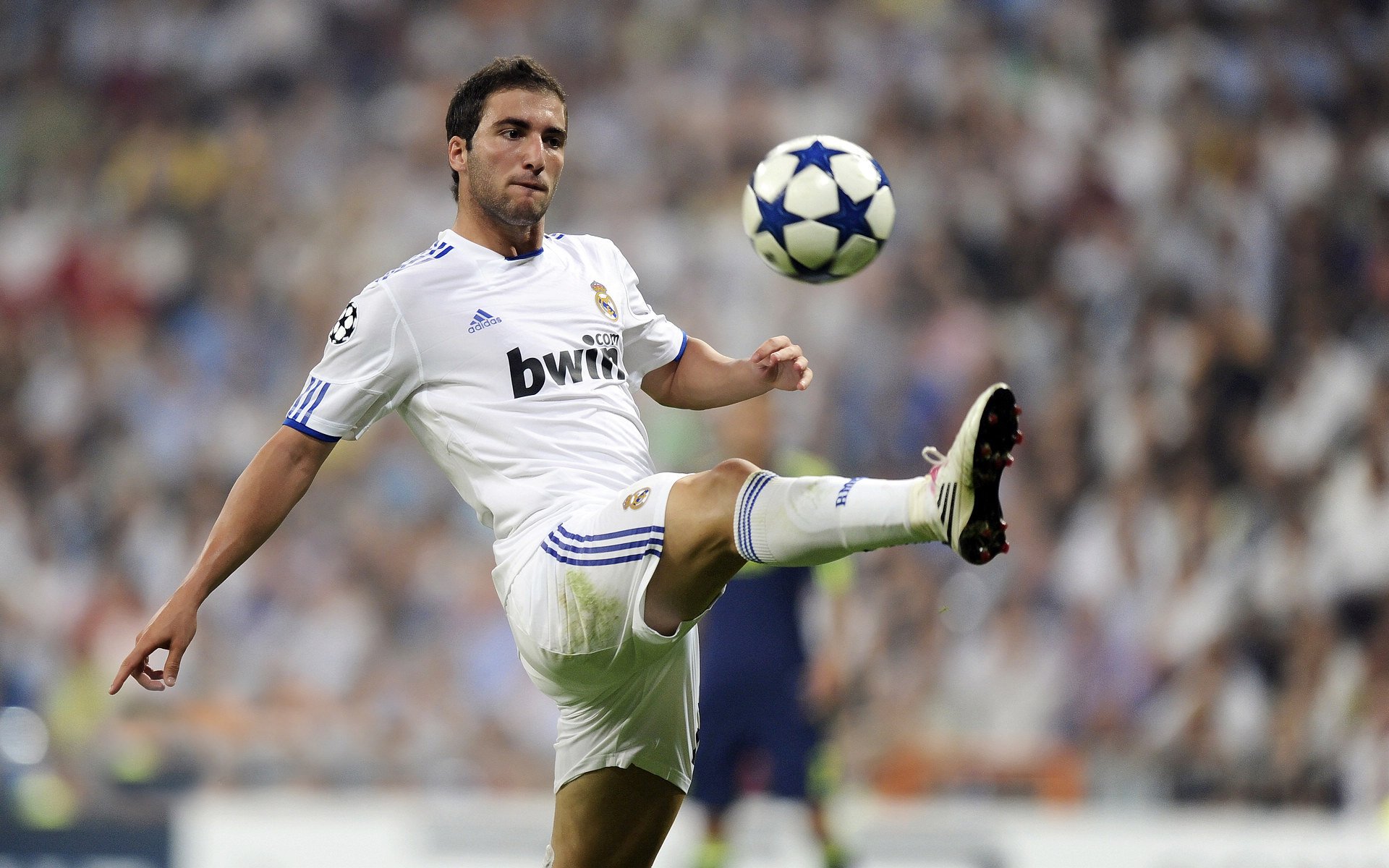 VAR的利弊:它真的让比赛更公平了吗?,var和var