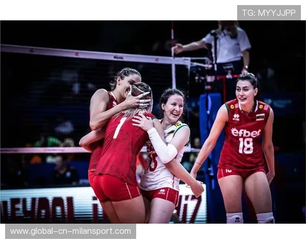 汤普森接应位狂扣25分展现压制力,休斯顿队豪取美国女排联赛四连胜