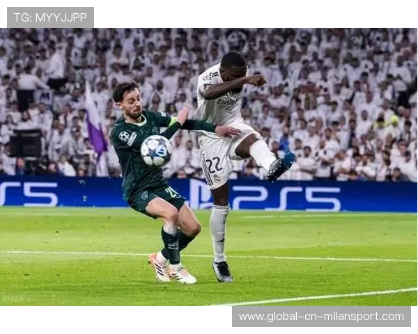 皇马禁区前沿配合顺畅,一脚抽射得手,皇马处罚